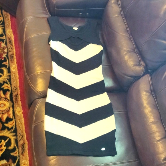 Guess Dress Small - Picture 7 of 9